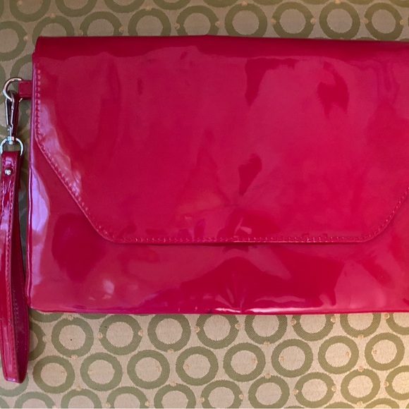 Red hot large wristlet purse - Picture 1 of 4